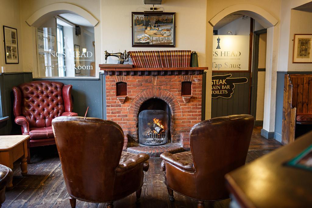 Kings Head Holt Bed and Breakfast Holt  Buitenkant foto